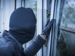 10 consejos para proteger tu casa de robos y ladrones